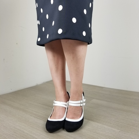 Vegan Suede Double Buckle Retro Pump - Picture 8 of 8